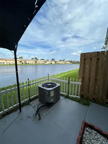 $2,300 | 954 Northeast 42nd Terrace, Homestead, FL 33033