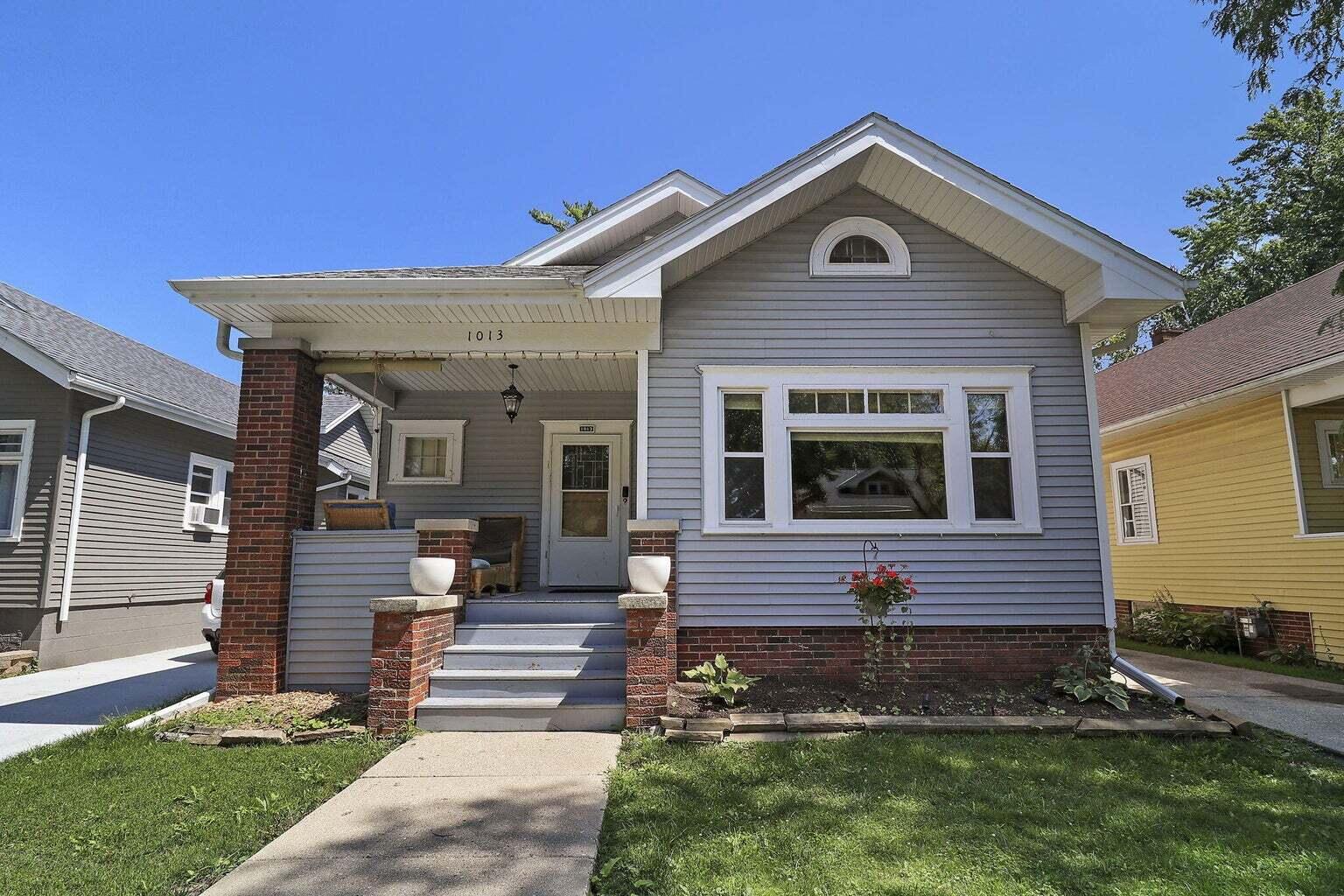 1013 Monroe Avenue Racine, WI 53405 - Photo 1 of 1 1013 monroe Ave