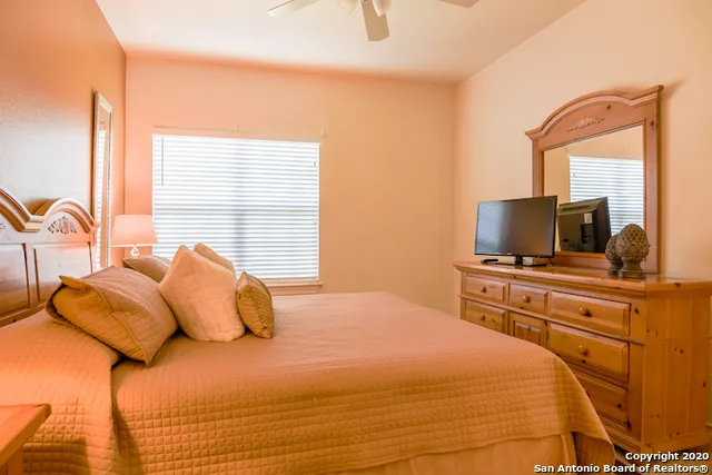 $1,800 | 161 Chapel Hill Circle, Unit 161, San Antonio, TX 78240