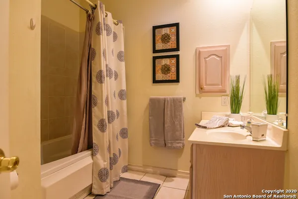 $1,750 | 161 Chapel Hill Circle, Unit 161, San Antonio, TX 78240