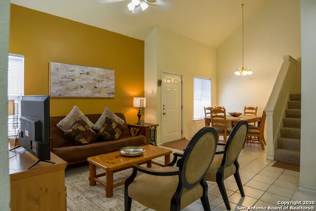 $1,800 | 161 Chapel Hill Circle, Unit 161, San Antonio, TX 78240