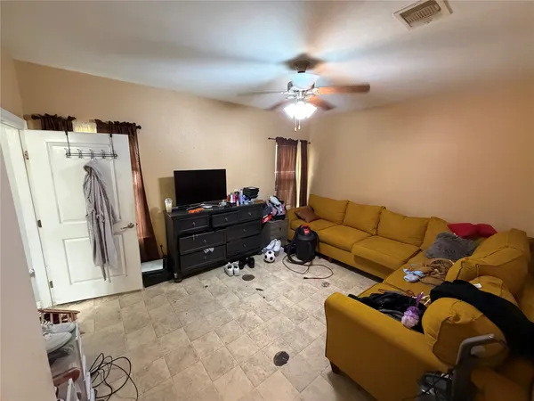 $189,900 | 6713 Woodrow Street, Texas City, TX 77591