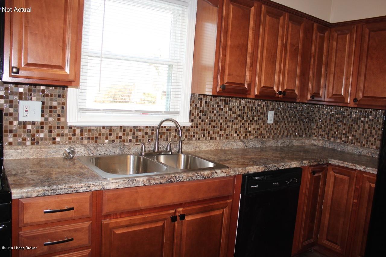 2708 Ralph Avenue Louisville, KY 40216 - Photo 7 of 32 aralphkit