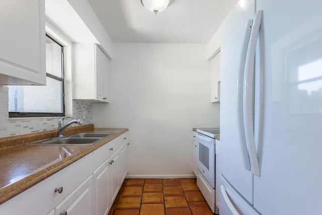 $2,000 | 3403 Poolside Drive, Greenacres, FL 33463