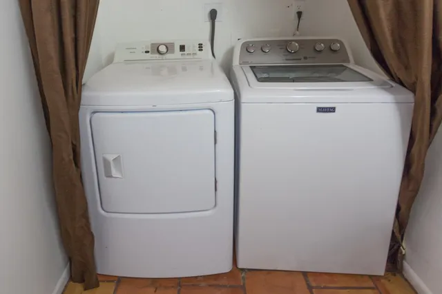 $2,000 | 3403 Poolside Drive, Greenacres, FL 33463