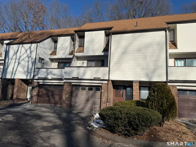 $299,900 | 285 Queen Street, Unit 10I, Southington, CT 06489