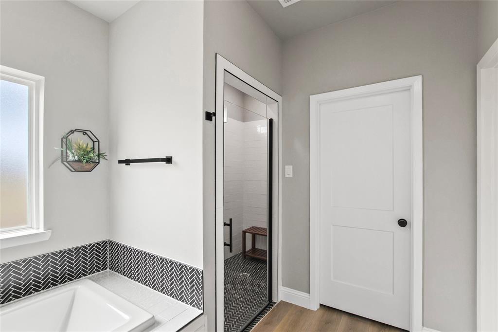 80 Dublin Circle Gordonville, TX 76245 - Photo 17 of 39 a bedroom with a bed and a window