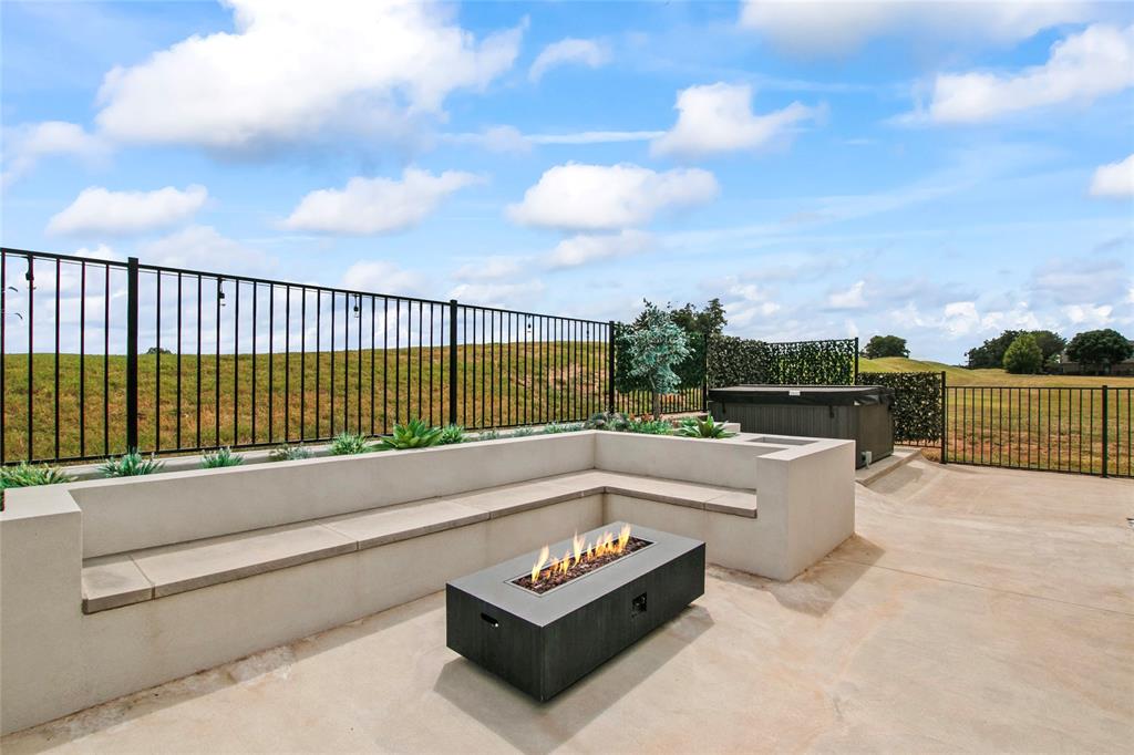 80 Dublin Circle Gordonville, TX 76245 - Photo 32 of 39 a view of a terrace with sky view