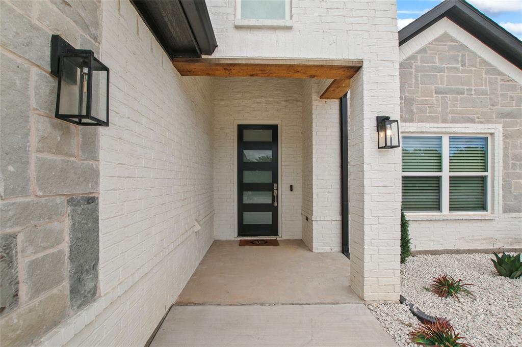 80 Dublin Circle Gordonville, TX 76245 - Photo 34 of 39 a view of front door of house