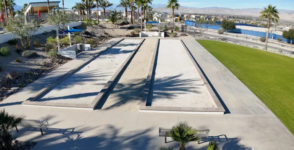 walk in closet with window