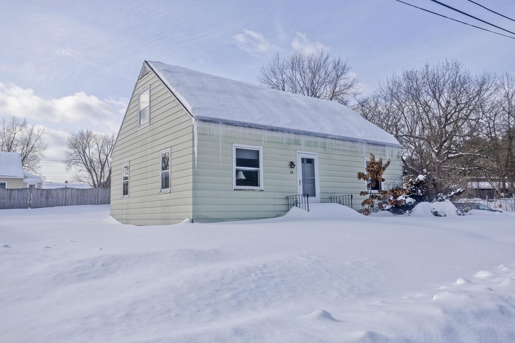 54 Dudley Street Springfield, MA 01129 - Photo 2 of 39