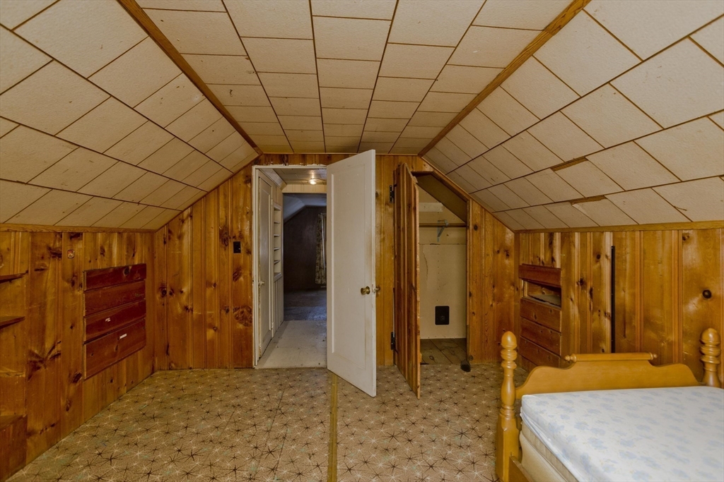 54 Dudley Street Springfield, MA 01129 - Photo 31 of 39