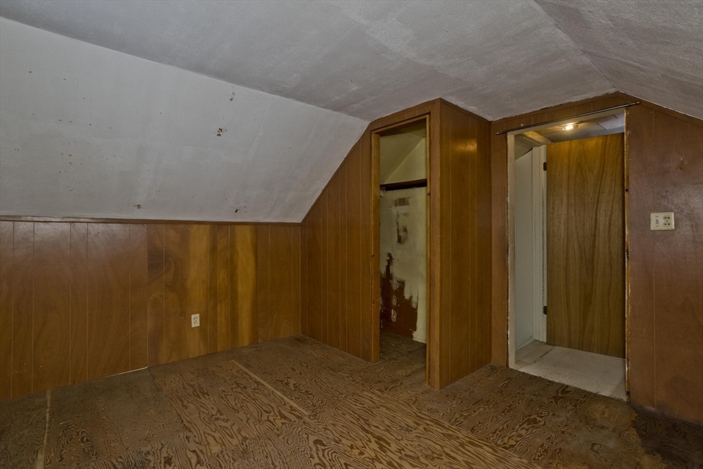 54 Dudley Street Springfield, MA 01129 - Photo 34 of 39