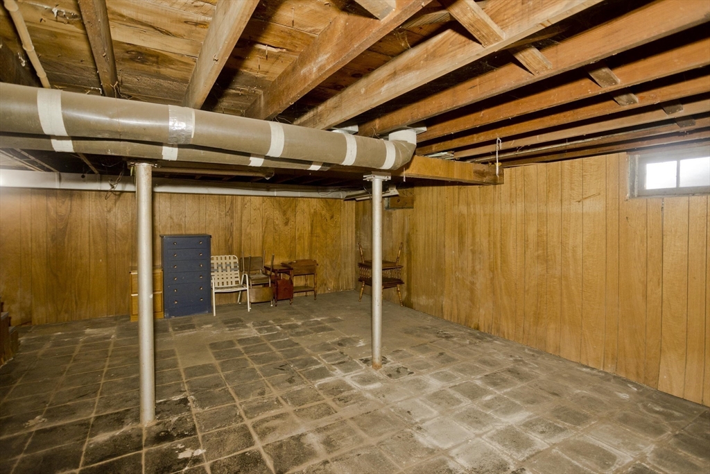 54 Dudley Street Springfield, MA 01129 - Photo 37 of 39