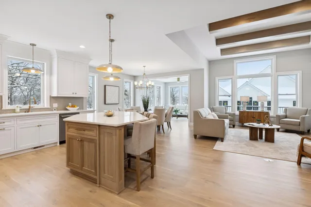 $1,511,309 | 599 Harbor Court, Shoreview, MN 55126