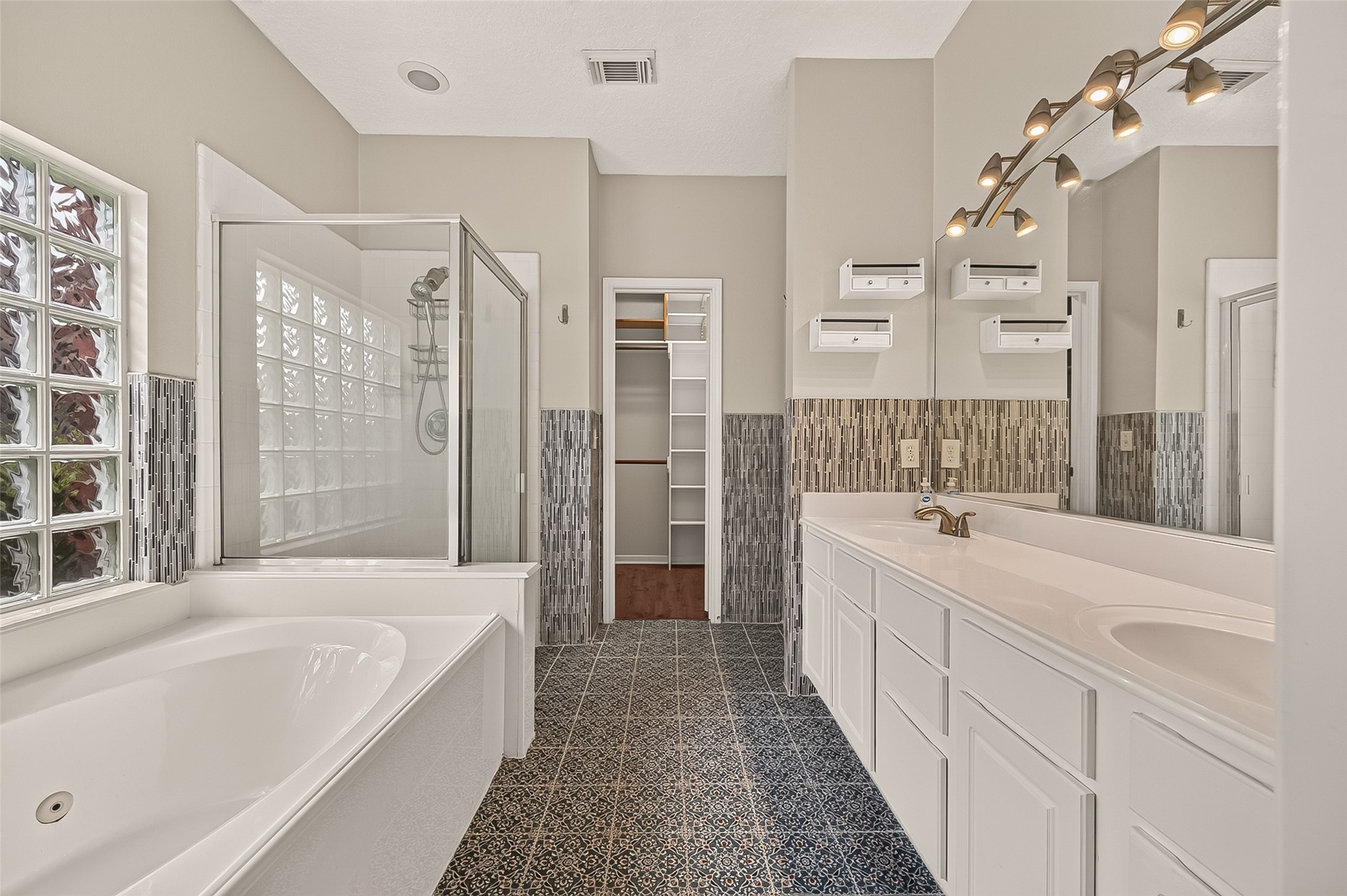 11218 Timbertree Lane Houston, TX 77070 - Photo 39 of 50