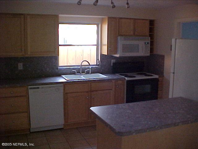 486 Sigsbee Road Orange Park, FL 32073 - Photo 2 of 15 New Kitchen