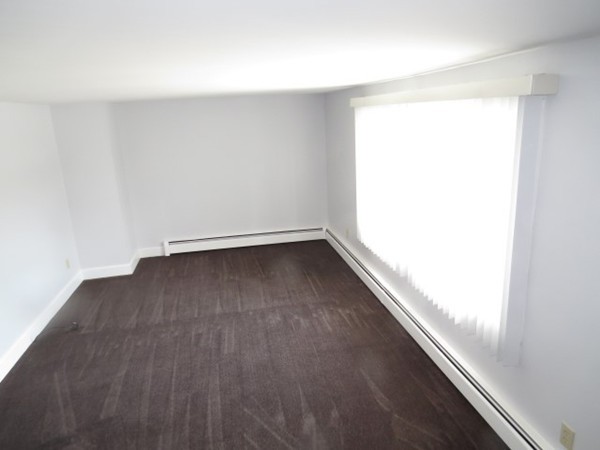 2 Middle Road, Unit B Plaistow, NH 03865 - Photo 7 of 18 Gallery Image 7