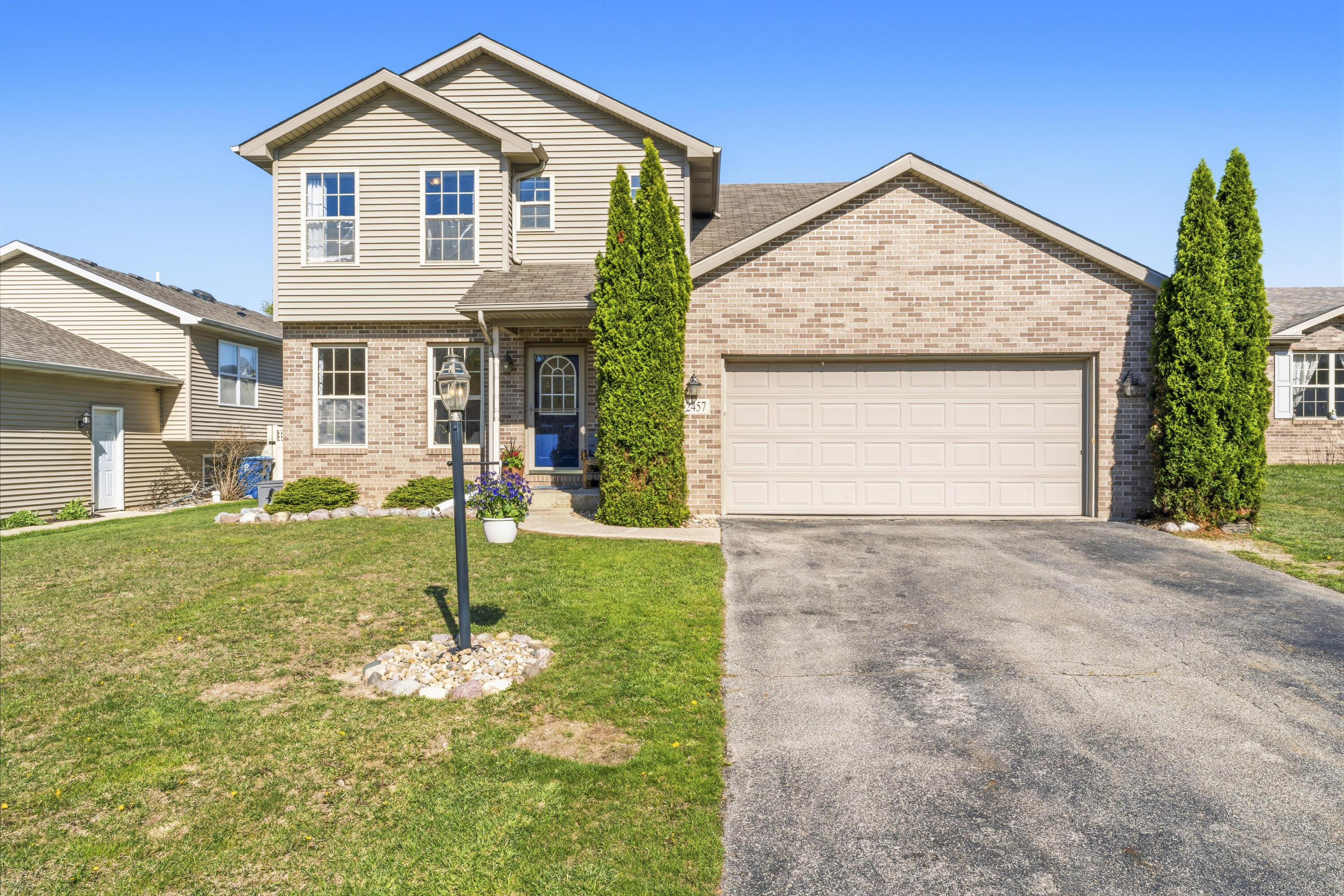12457 Rush Street Crown Point, IN 46307 - Photo 1 of 34 3000x2000