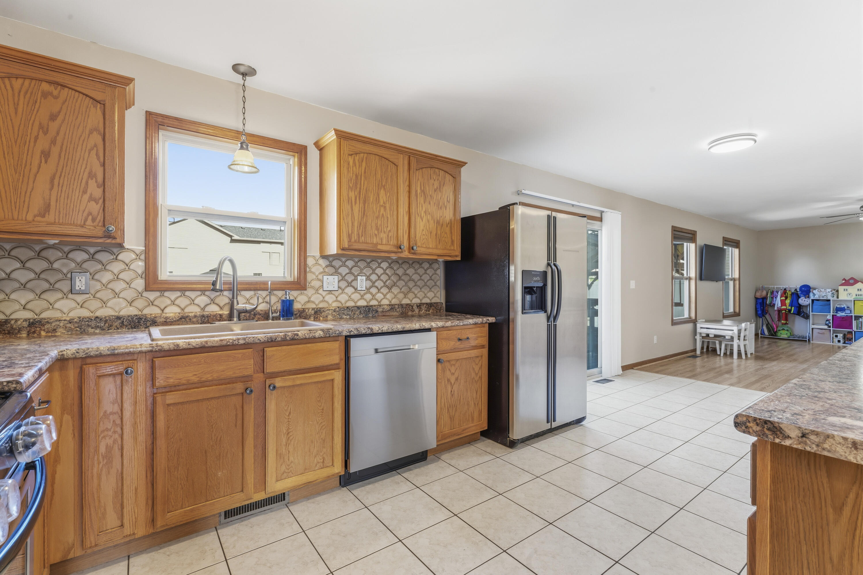 12457 Rush Street Crown Point, IN 46307 - Photo 7 of 34 3000x2000