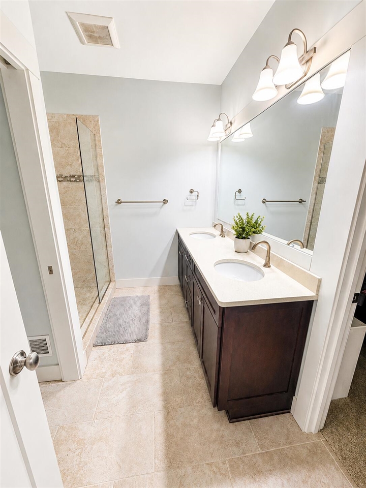 4001 Fox Woods Road St. Joseph, MI 49085 - Photo 17 of 44