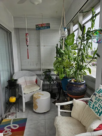 $2,150 | 224 Burgundy Avenue, Delray Beach, FL 33484