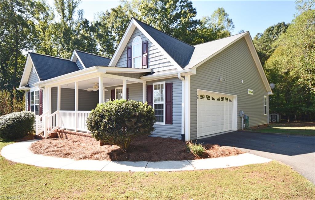 880 Ridge View Terrace Rural Hall, NC 27045 - Photo 3 of 23