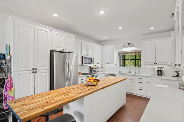 $3,500 | 102 Camm Lary Circle, Burnet, TX 78611