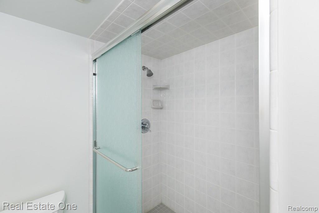 335 Randolph Road Rochester Hills, MI 48309 - Photo 19 of 30