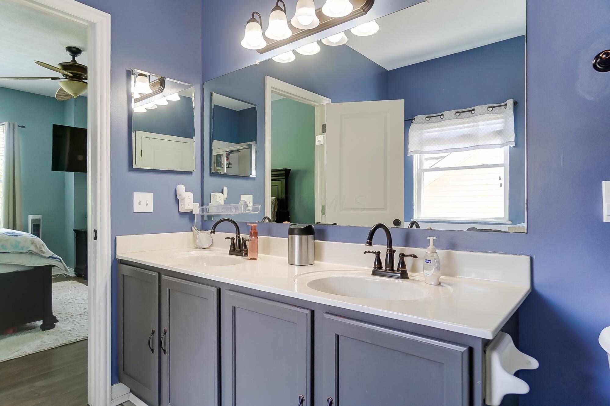 6127 Rackley Way Westerville, OH 43081 - Photo 27 of 55 030