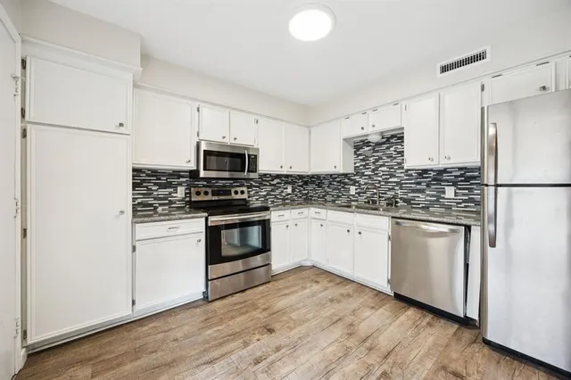 $175,000 | 10578 High Hollows Drive, Unit 266, Dallas, TX 75230