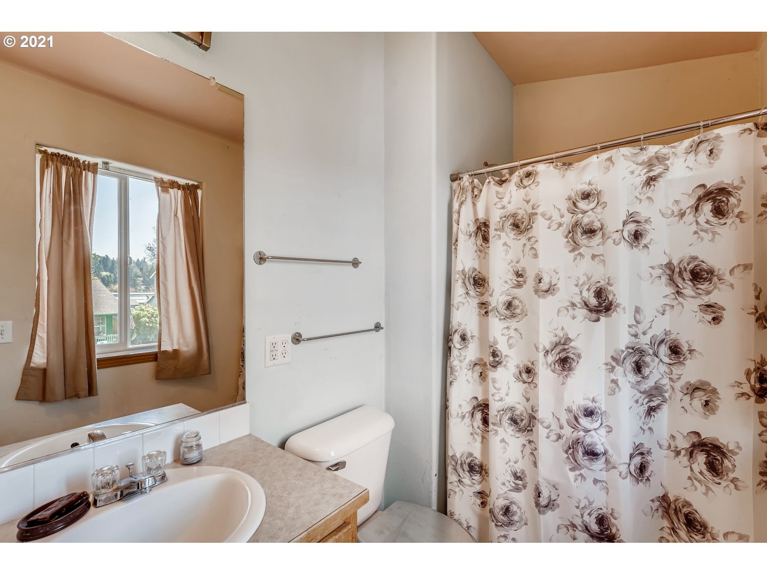 52866 Northeast 2nd Street Scappoose, OR 97056 - Photo 13 of 26