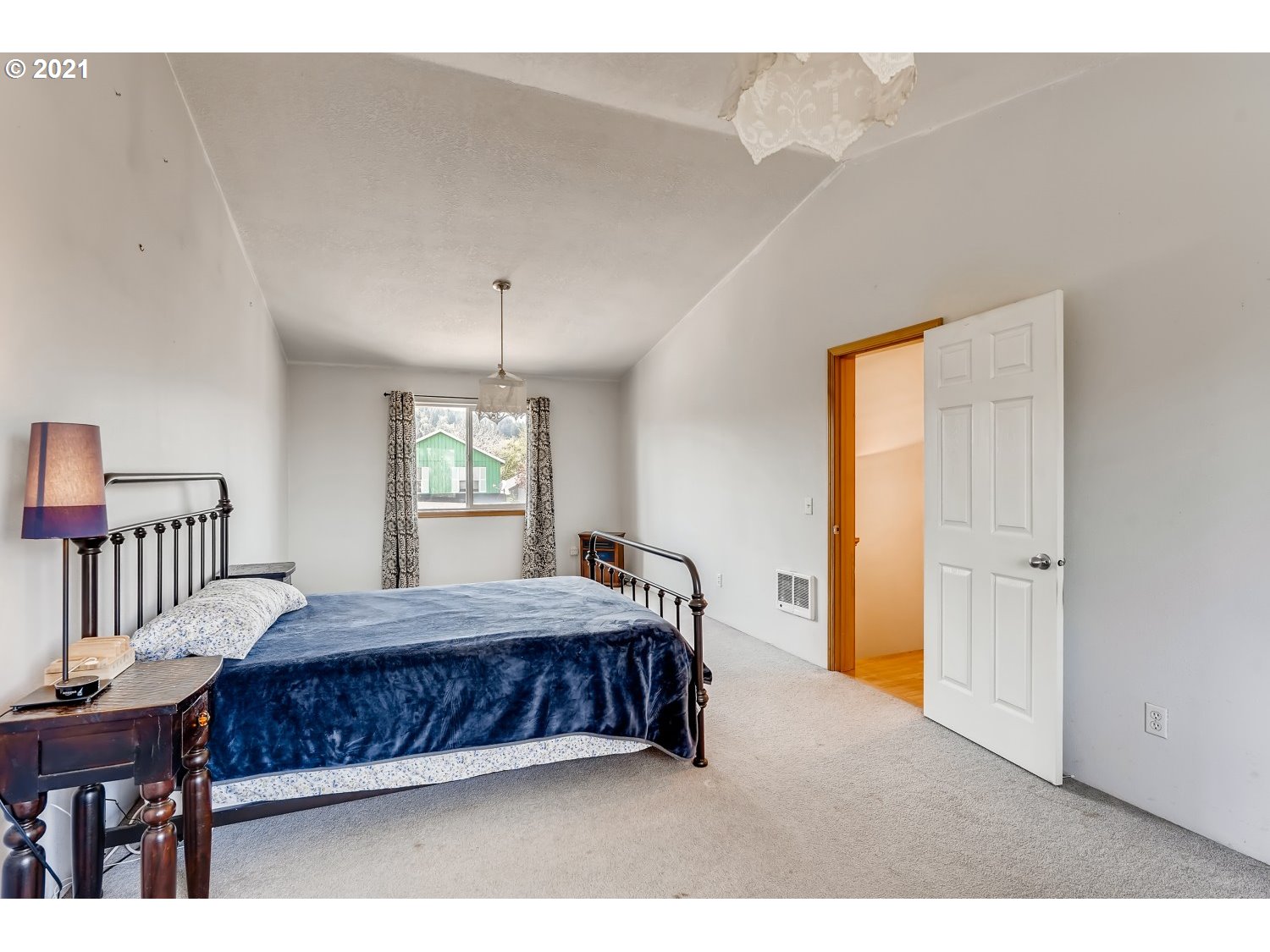 52866 Northeast 2nd Street Scappoose, OR 97056 - Photo 15 of 26