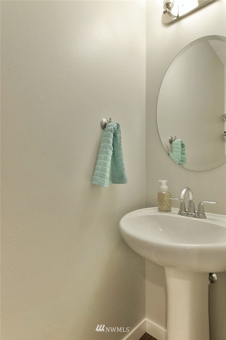 16517 2nd Park Southeast Bothell, WA 98012 - Photo 20 of 22 a bathroom with a sink and a mirror