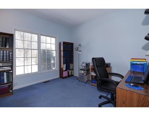 232 Robert Road Marlborough, MA 01752 - Photo 8 of 22 Gallery Image 8