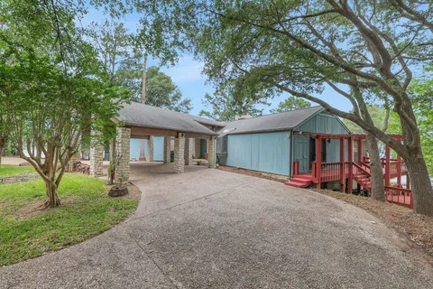 $1,495,000 | 425 Old Fm 224, Coldspring, TX 77331