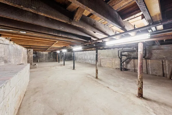 $395,900 | 3556 South Ashland Avenue, Chicago, IL 60609
