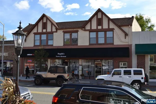 $2,400 | 225 Westwood Avenue, Unit 7), Westwood, NJ 07675