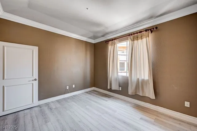 $1,800 | 210 East Flamingo Road, Unit 301, Las Vegas, NV 89169