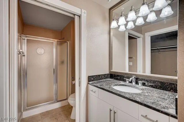 $1,800 | 210 East Flamingo Road, Unit 301, Las Vegas, NV 89169