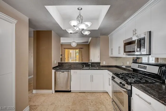 $1,800 | 210 East Flamingo Road, Unit 301, Las Vegas, NV 89169