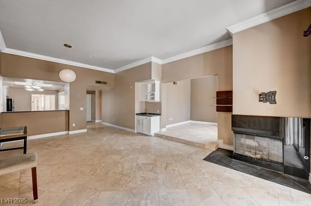 $1,800 | 210 East Flamingo Road, Unit 301, Las Vegas, NV 89169
