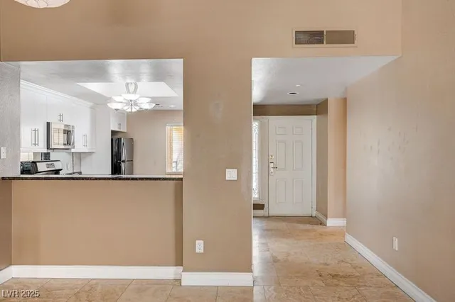 $1,800 | 210 East Flamingo Road, Unit 301, Las Vegas, NV 89169