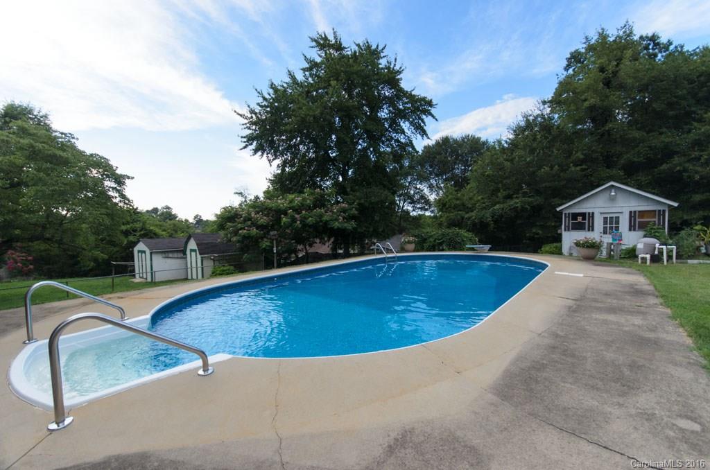 516 Battleground Road Lincolnton, NC 28092 - Photo 2 of 24 Gallery Image 2