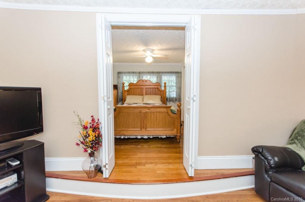 516 Battleground Road Lincolnton, NC 28092 - Photo 13 of 24 Gallery Image 13