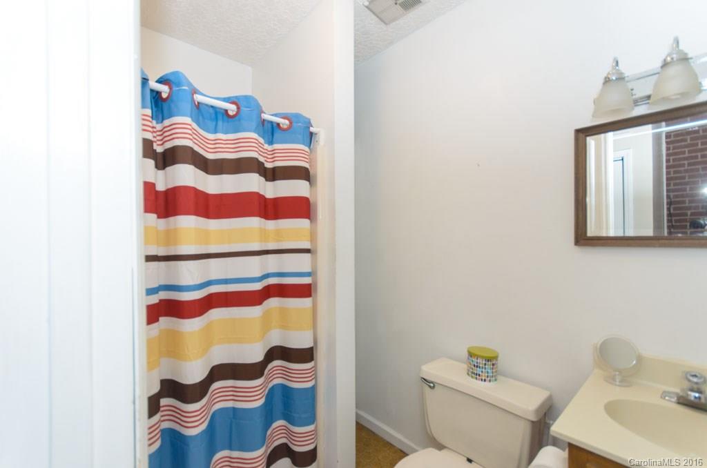 516 Battleground Road Lincolnton, NC 28092 - Photo 19 of 24 Gallery Image 19
