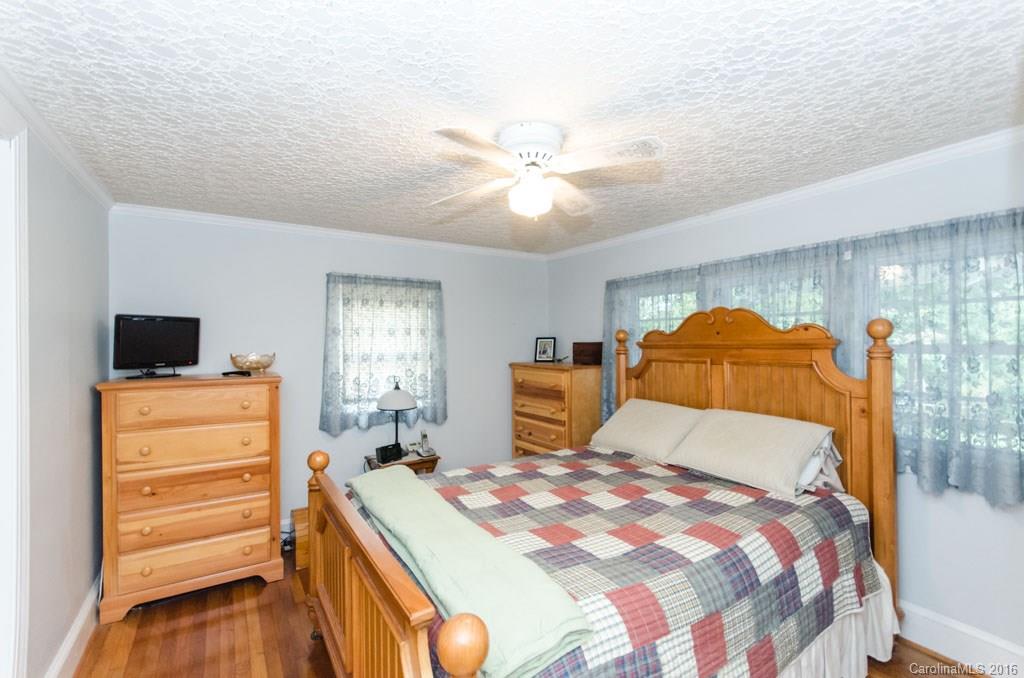 516 Battleground Road Lincolnton, NC 28092 - Photo 8 of 24 Gallery Image 8