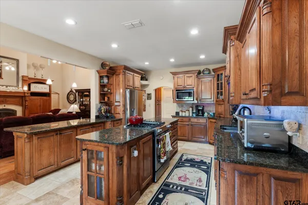 $1,150,000 | 451 County Road 2430, Pittsburg, TX 75686