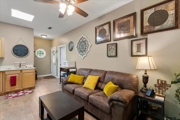 $1,150,000 | 451 County Road 2430, Pittsburg, TX 75686