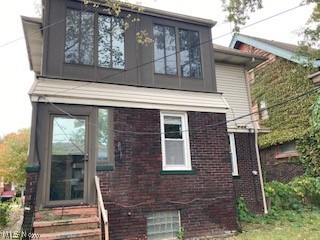 924 Herrick Road Cleveland, OH 44108 - Photo 7 of 18 Gallery Image 7